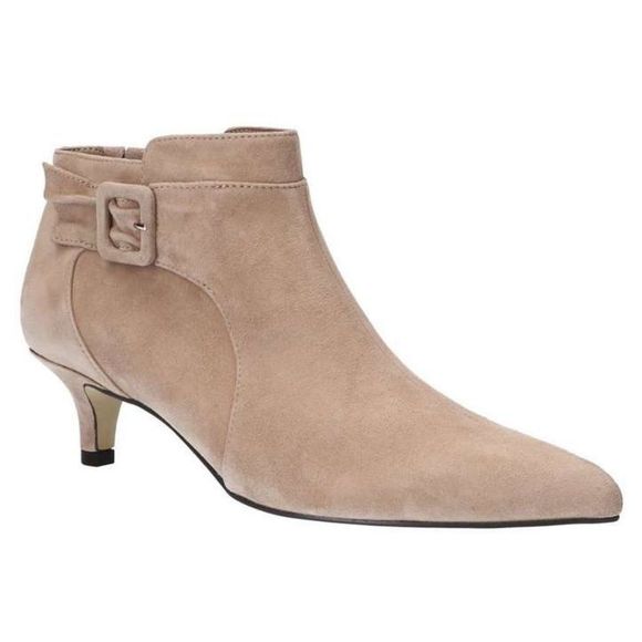 Bella Vita Tan Heeled Boots - Picture 1 of 8